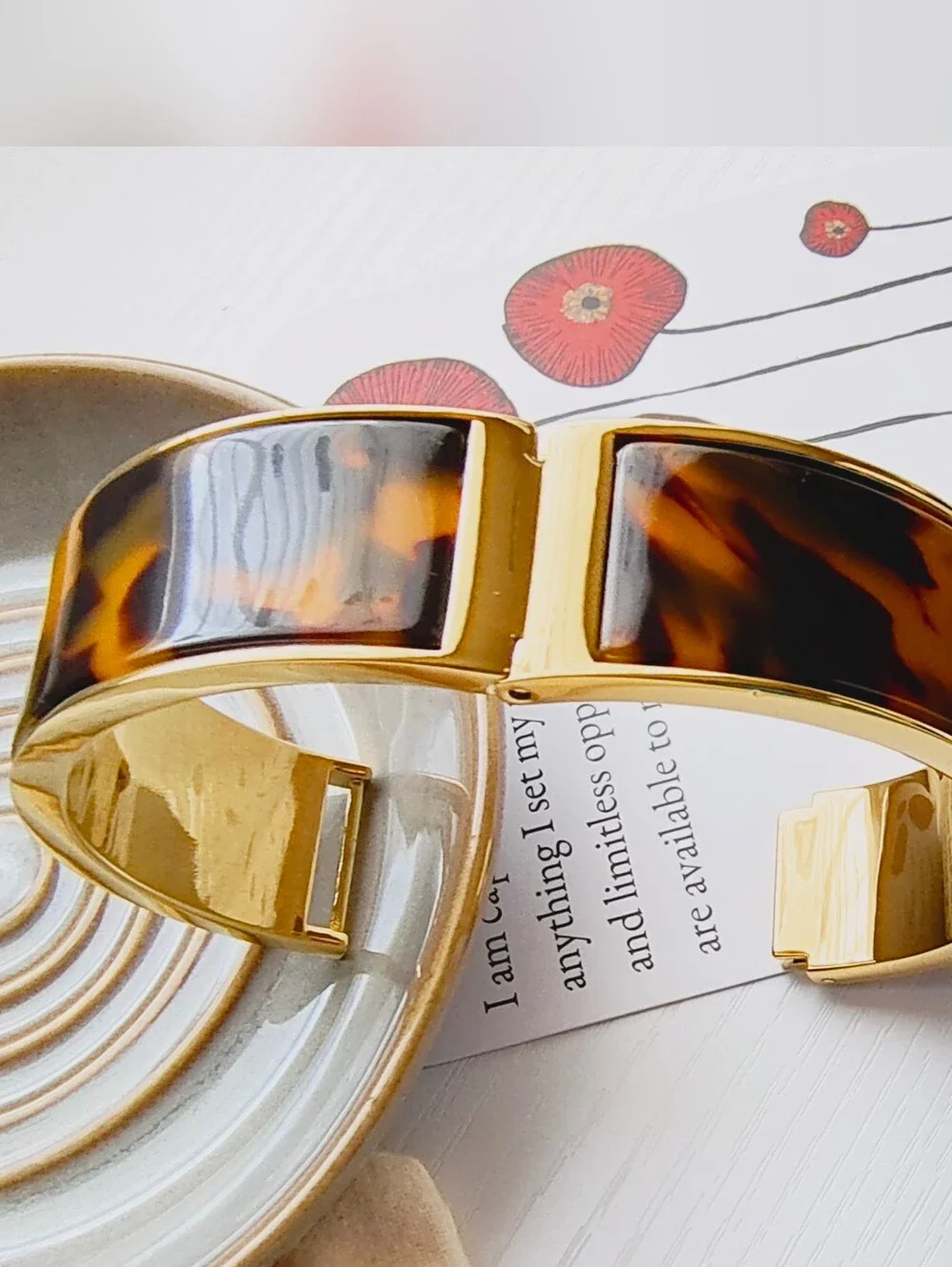 J. Crew Tortoise clamp Gold-Tone Hinge Bracelet